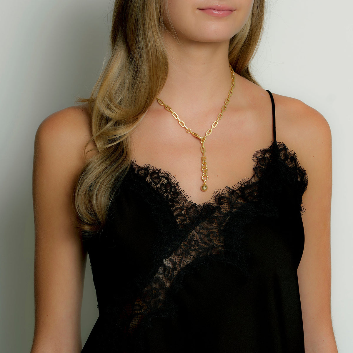 18K Gold-Plated Plaza Edge Chain Short Necklace - Lulu Frost