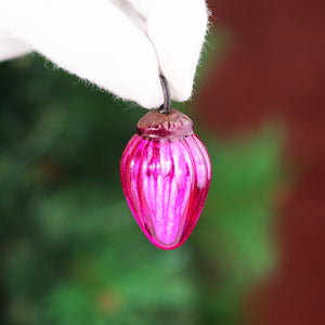 25 Piece Colourful Farmhouse Pine Cones for Christmas Tree