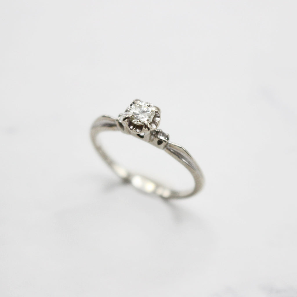 Antique Art Deco Diamond White Gold Ring